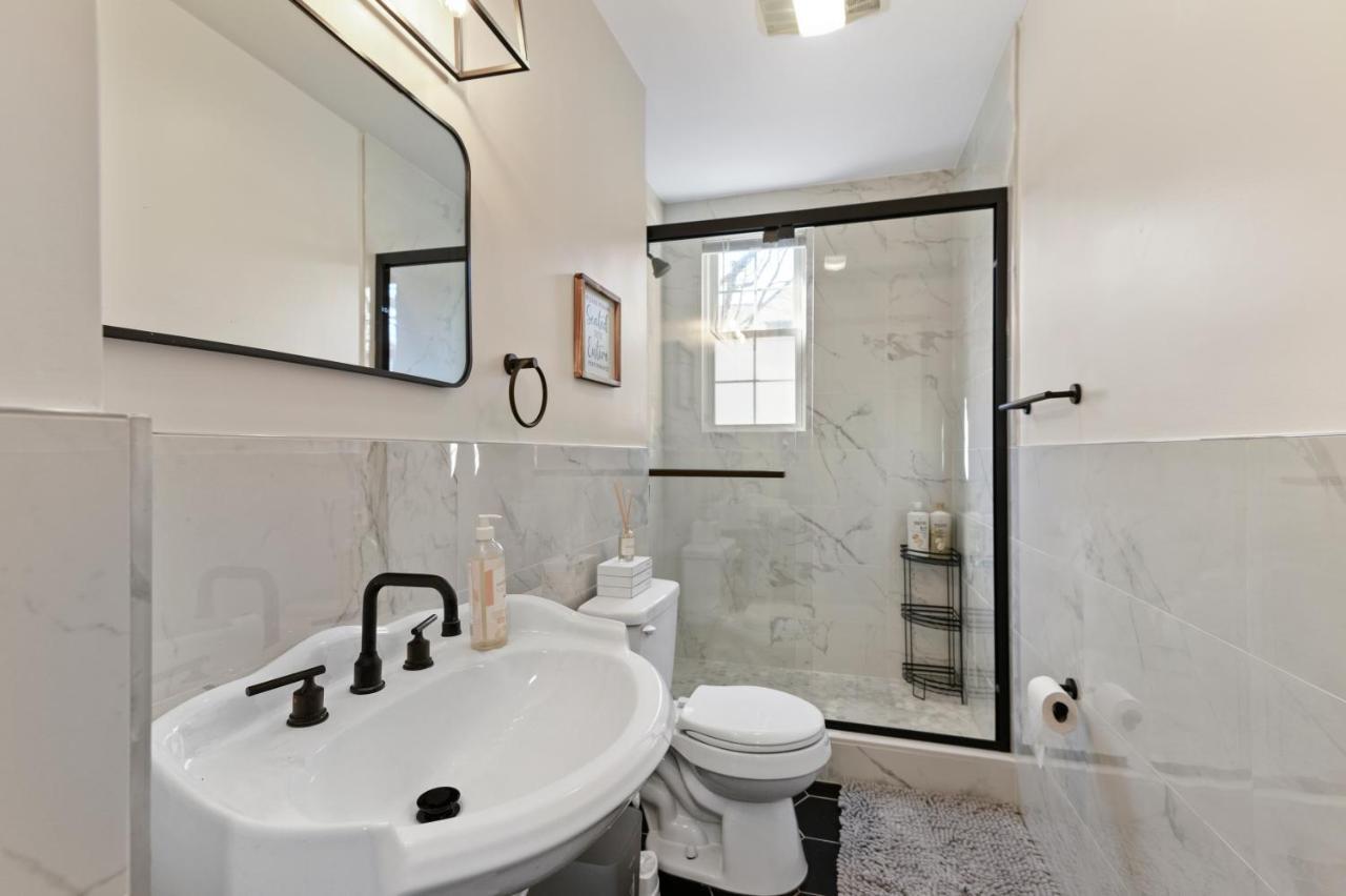 Casa Soleada In East Rock Near Dt And Yale Som With Free Parking And King Bed New Haven Exterior foto